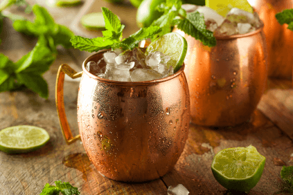 ...sau chiar într-un cocktail. ...sau chiar într-un cocktail.