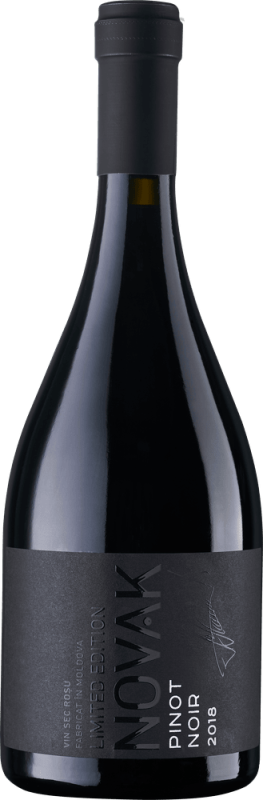 Black Premium Pinot Noir - NOVAK